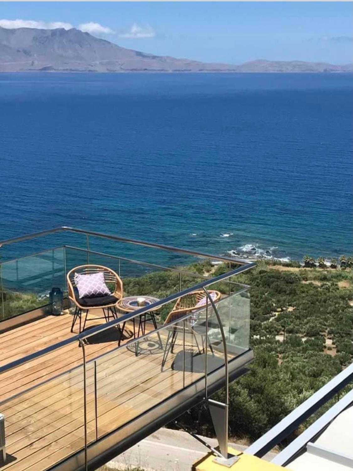 Beachfront Ravdoucha Epavlis Eleni Villa - Pool, Hot Tub, Gym, Sauna, Private Parking, Wifi La Canée Extérieur photo