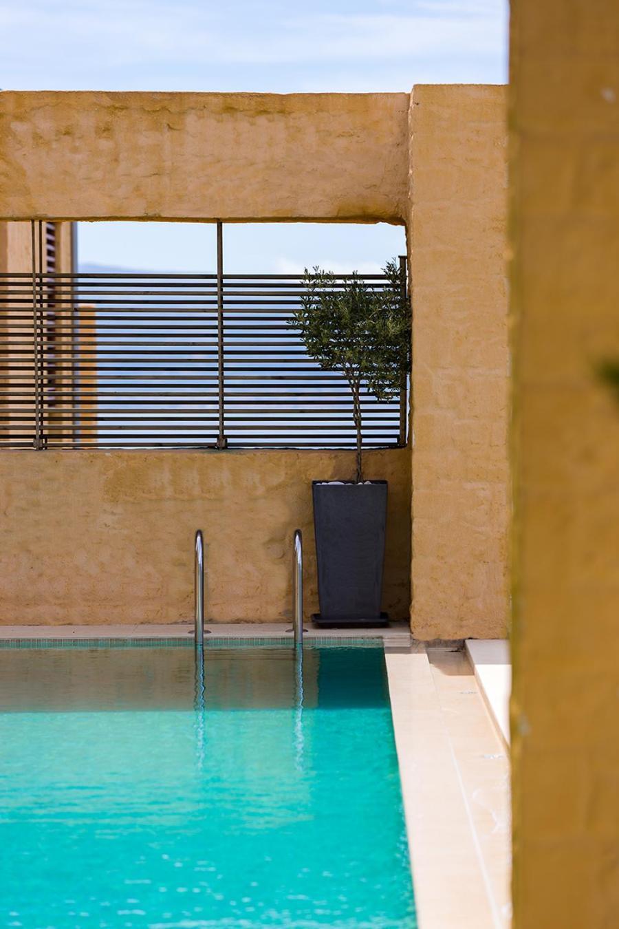 Beachfront Ravdoucha Epavlis Eleni Villa - Pool, Hot Tub, Gym, Sauna, Private Parking, Wifi La Canée Extérieur photo