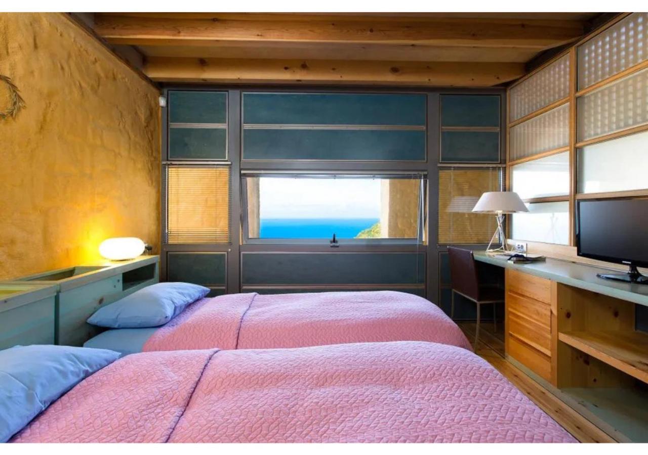 Beachfront Ravdoucha Epavlis Eleni Villa - Pool, Hot Tub, Gym, Sauna, Private Parking, Wifi La Canée Extérieur photo